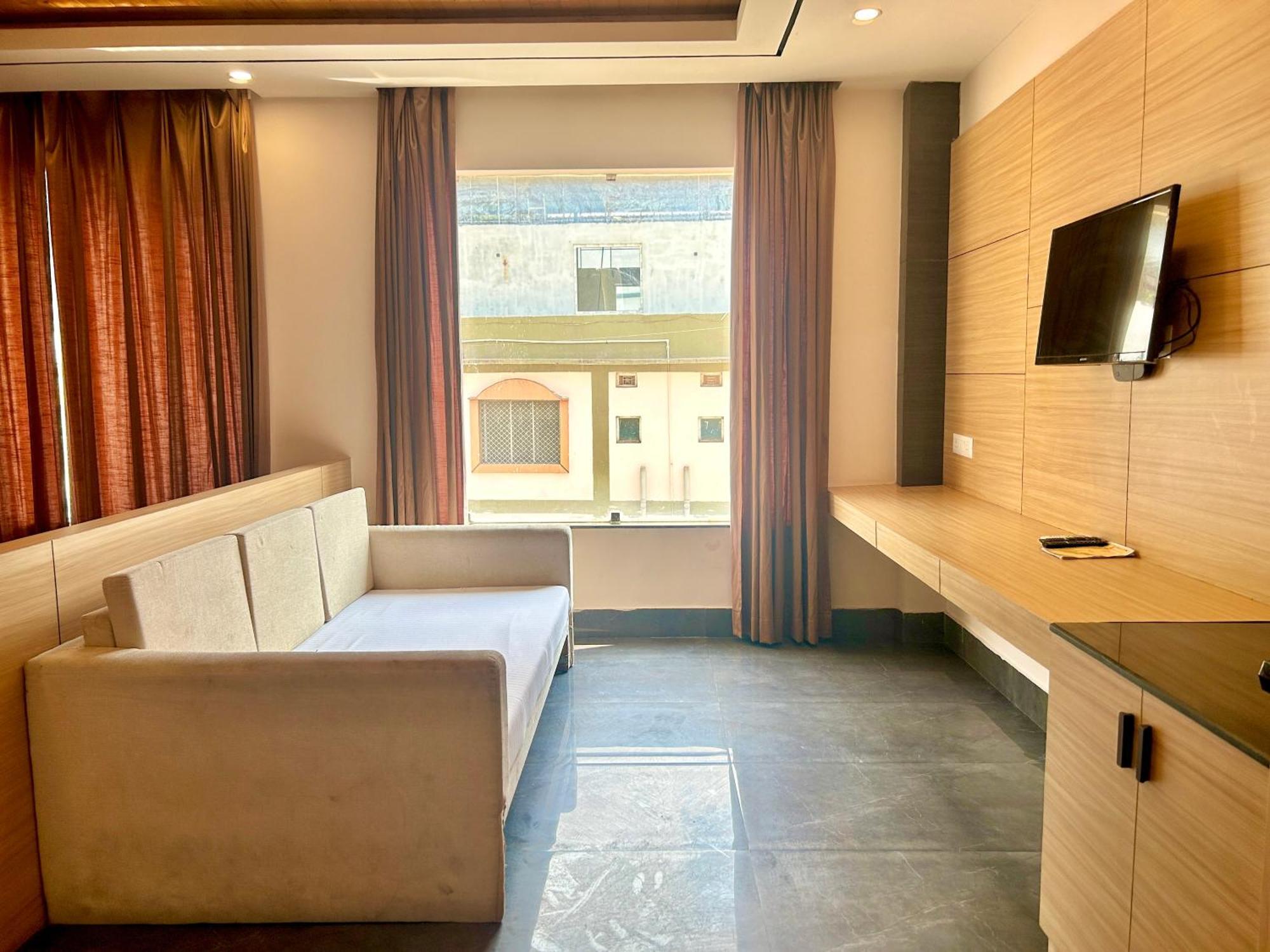 Hotel Aqua Vibes Rišikéš Exteriér fotografie