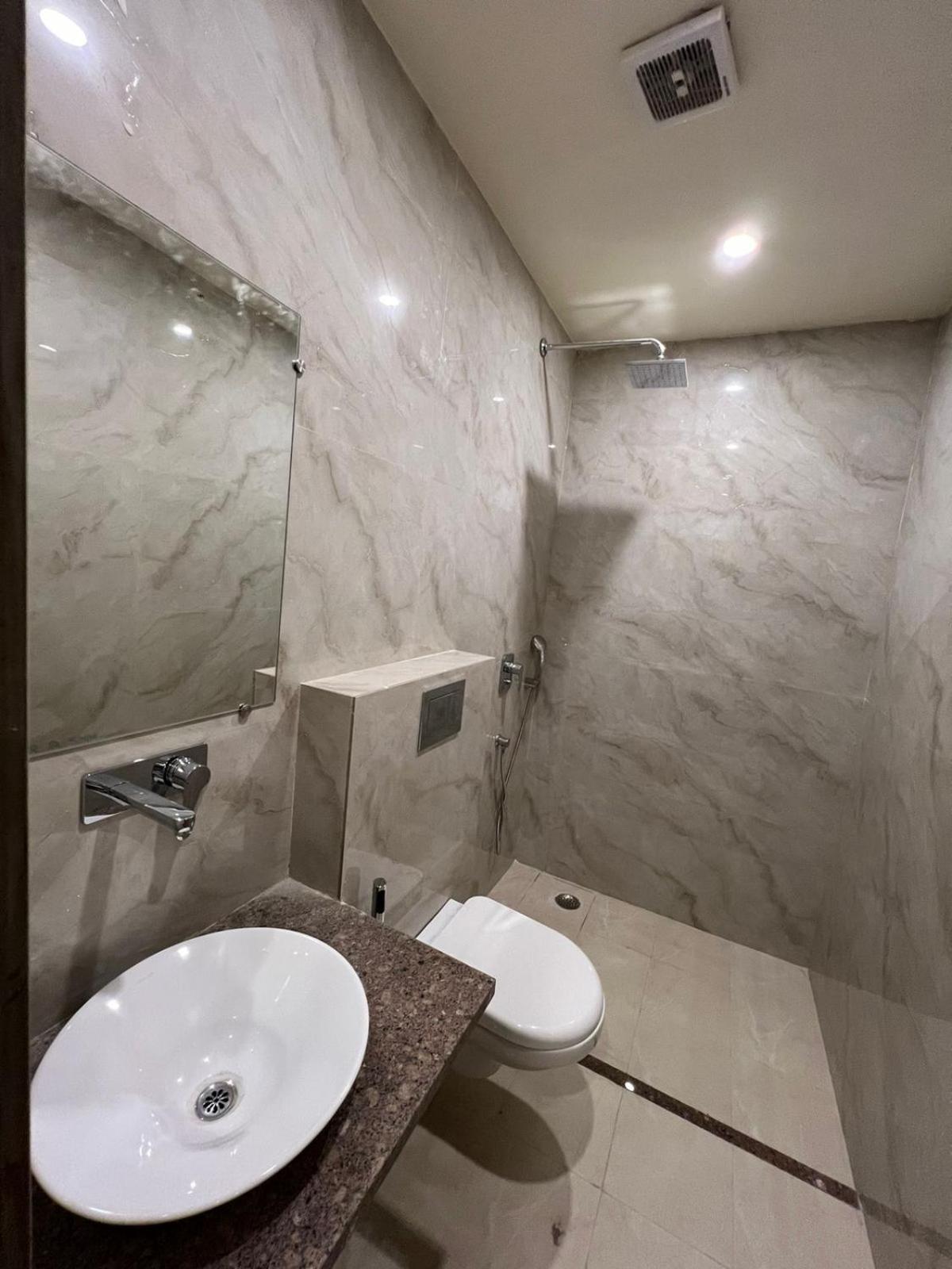 Hotel Aqua Vibes Rišikéš Exteriér fotografie